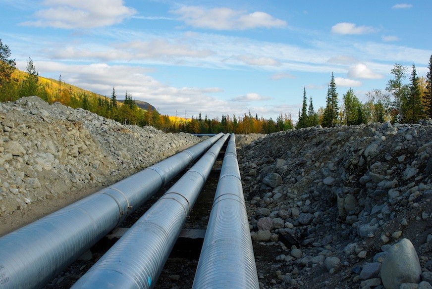 Leak integrity implies safety: Pressure measurement of pipelines